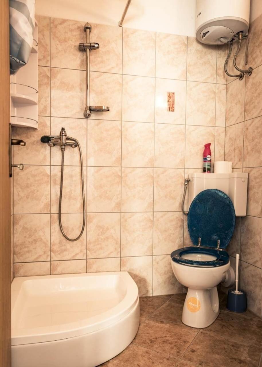 Apartment Toma Lukovo Sugarje Ngoại thất bức ảnh