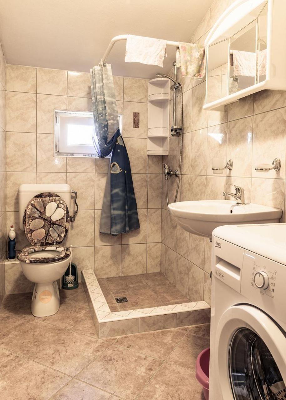 Apartment Toma Lukovo Sugarje Ngoại thất bức ảnh